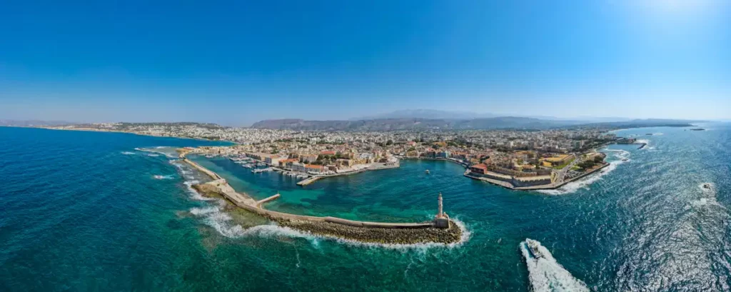 Chania, Kreta, port i latarnia zdjęcie panoramy