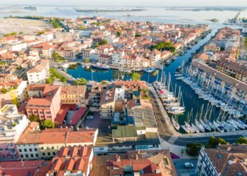 Grado port jachtowy w centrum