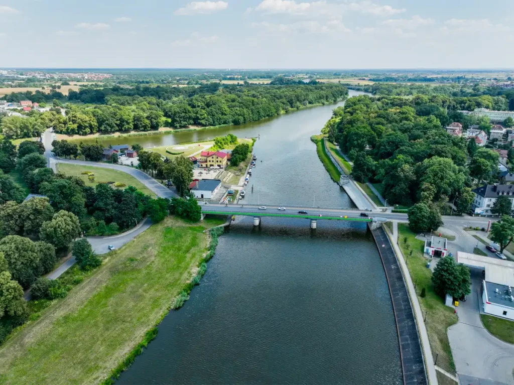 Ostrówek, rzeka Odra