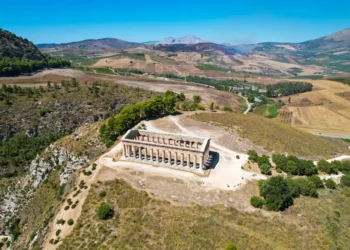 Świątynia Segesta Sycylia z drona