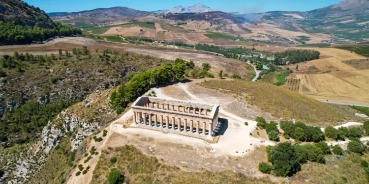 Świątynia Segesta Sycylia z drona