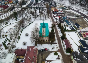 Kościół Ewangelicko-Augsburski ap. Piotra i Pawła w Wiśle z drona