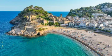 plaza w tossa de mar